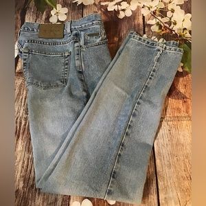 Women’s size 8 Calvin Klein denim blue jeans CC
